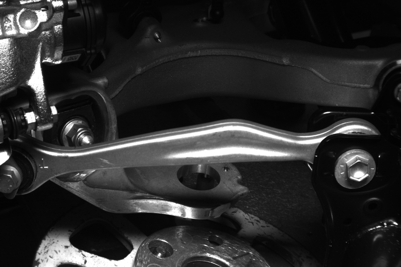 Visual inspection of the presence, position and orientation of assembled axle components